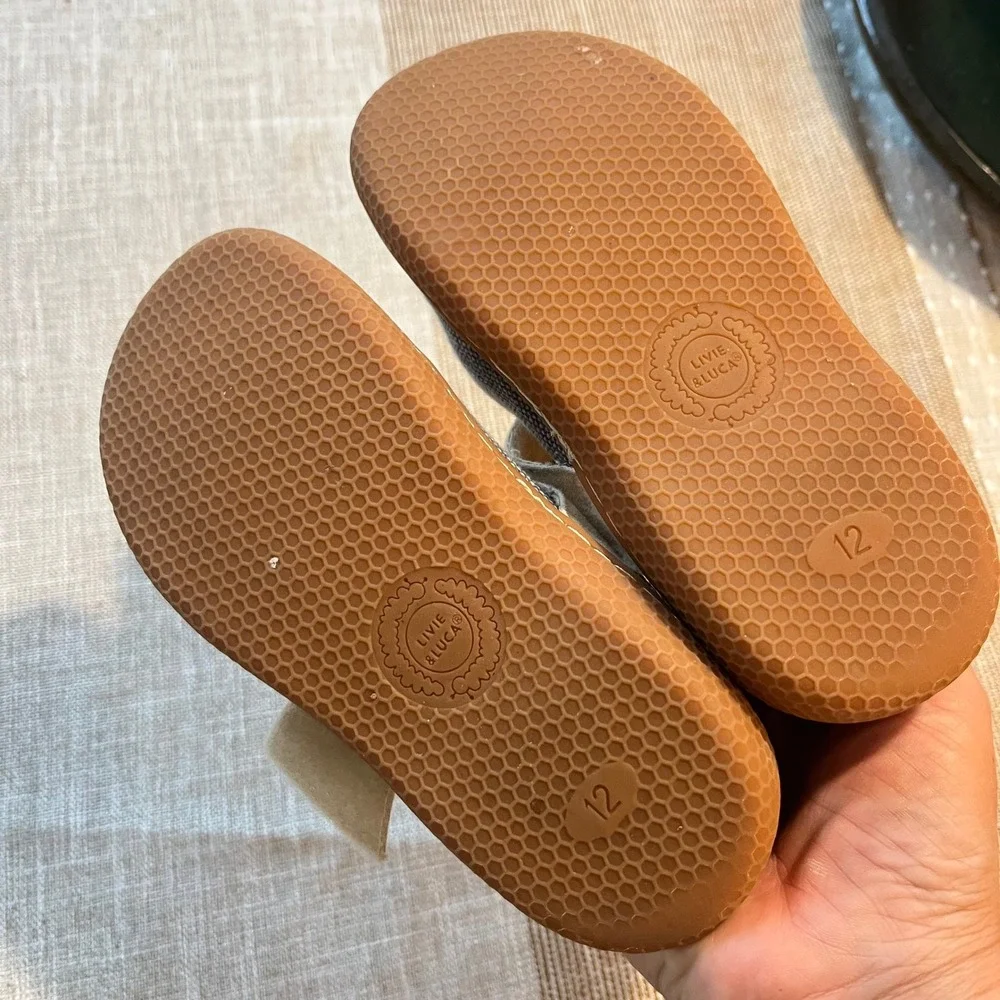Livie & Luca Grey Canvas Mary Jane Shoes Kids Size 12 Honeycomb Sole